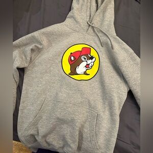 Buc-ees pullover hoodie unisex! Barely worn. Size M